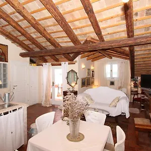https://apartments-milkana.in-istria.net